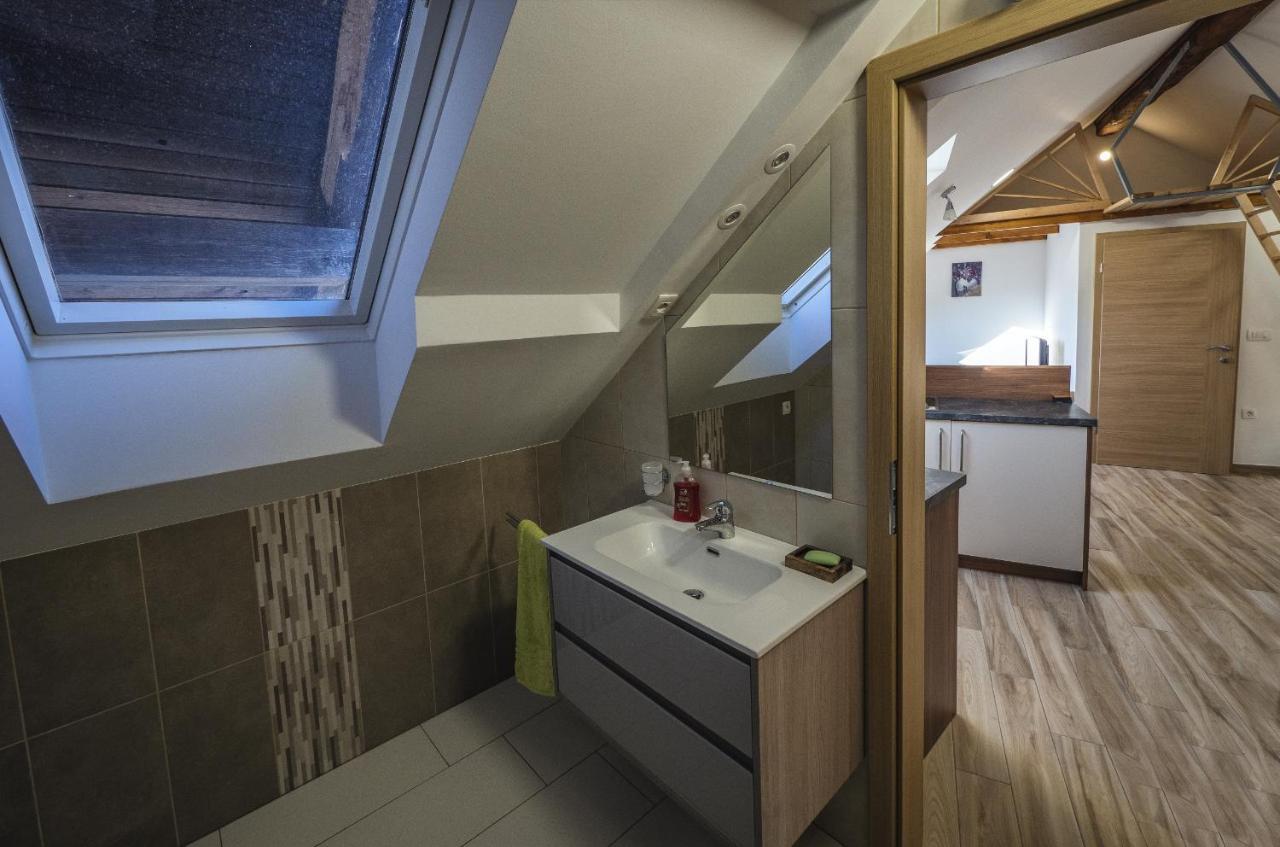 Apartma Maricka Apartment Križe Exterior foto